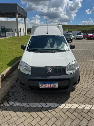 Fiat Fiorino Furgão Work. Hard 1.4 Flex 8V 2P 2017