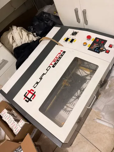 Máquina de corte a laser CNC 40x40 duplo j - leia a descrição