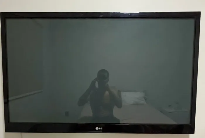 Televisão LG com defeito
