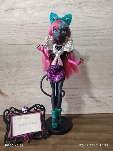 Boneca Monster High Catty Boo York 