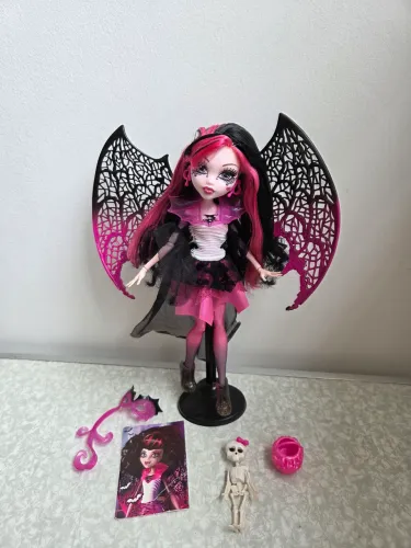 Draculaura Ghouls Rule - Monster high