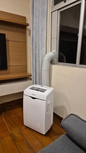 Ar-condicionado Portátil Hisense 12.000 BTUs Wi-Fi - 127V