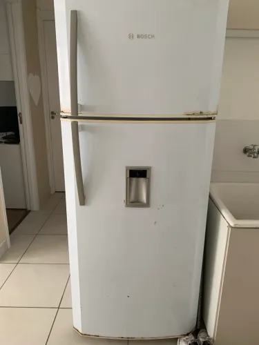 Geladeira Duplex Boch 400 litros Usada