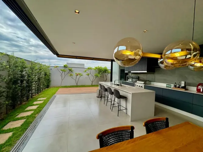 Casa a venda no condomínio Residencial Cyrela em Bauru -SP.