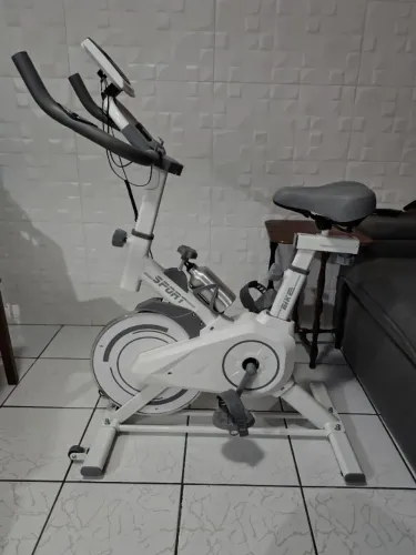 Bicicleta Ergométrica Para Até  150kg