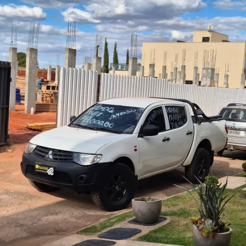 Mitsubishi L200 Triton GL 3.2 CD TB Int. Dies. Mec. 2018