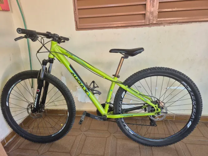 Bicicleta Audax, aro 29, quadro 15