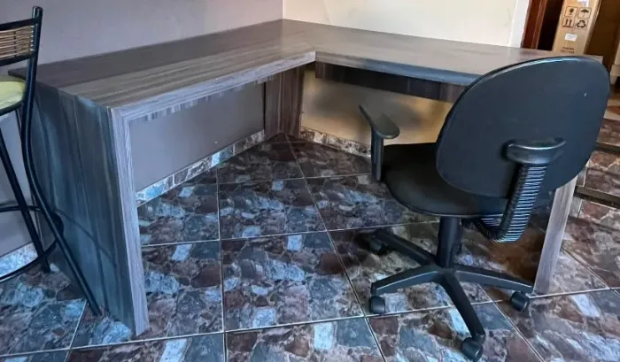 Escrivaninha Mesa Escritório Angular em L Nogal Marrom