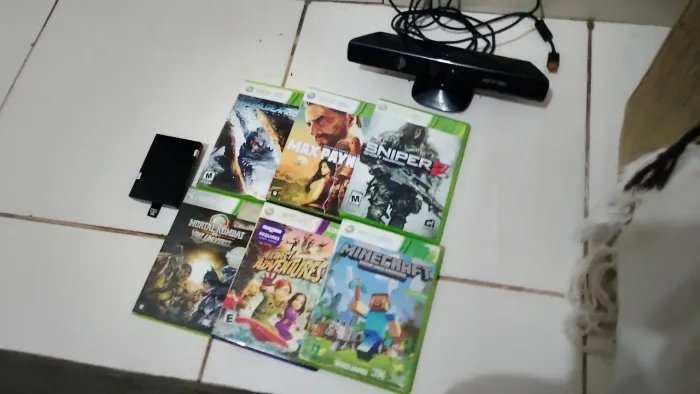 Jogo de x box 360 Kinect HD de 250 gb