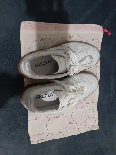 Tenis couro arezzo