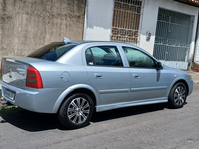 Chevrolet Astra Sed. Advant. 2.0 8V MPFI Flexp. 4P 2011