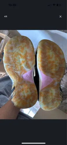 Tênis Adidas Harden 39