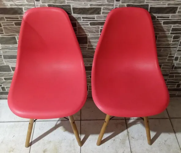 2 CASEIRAS PÉ DE PALITO VERMELHA
