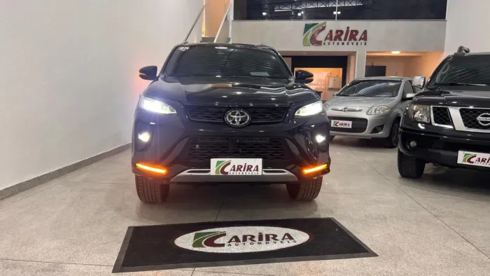 Toyota Hilux SW4 SRX Diamo. 4X4 2.8 TB DIE AUT 2025