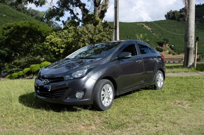 Hyundai HB20S Premium 1.6 Flex 16V Aut. 4P 2014
