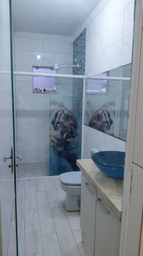 Aluga-se quitinete mobiliada na Barra do Aririu, em Palhoça