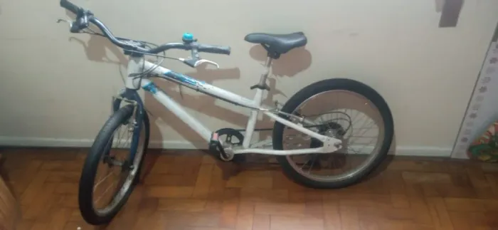 Vendo bicicleta infantil aro 20 da Decathlon