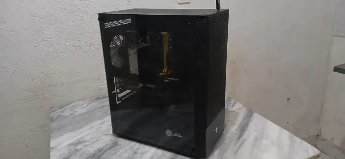 Pc gamer | i3-10100F + GTX 1660 Super (leia o anúncio)