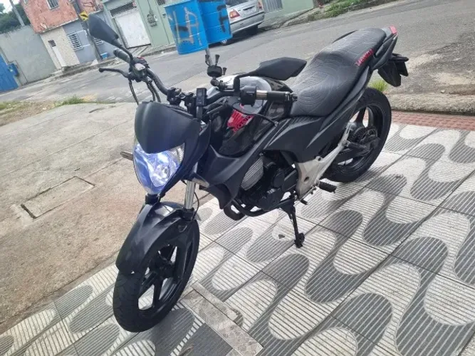 Vendo Moto Honda CB300R