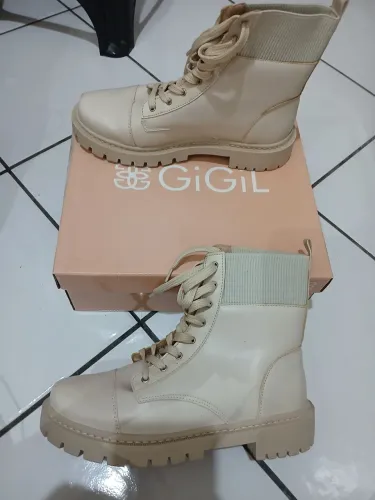 Bota coturno gigil