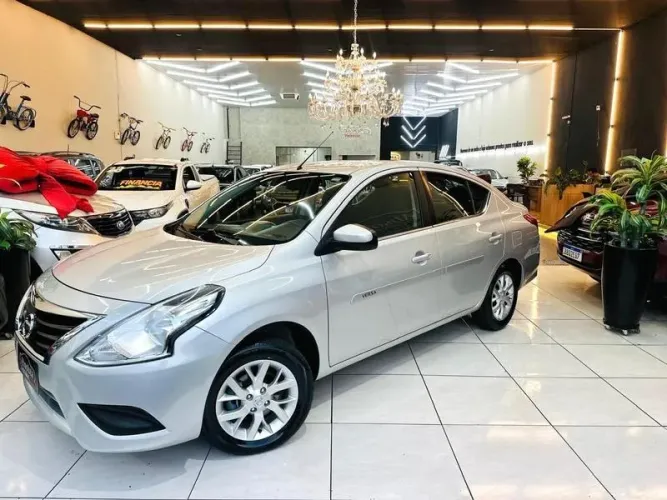 Nissan Versa SV 1.6 16V Flexstart 4P Aut. 2017