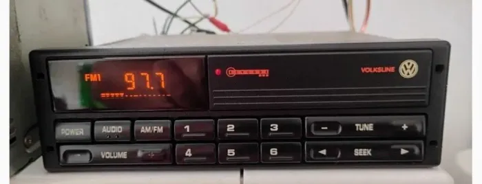 RÁDIO VOLKSLINE COM BLUETOOTH PARA FUSCA GOL SANTANA LOGUS POINTER 