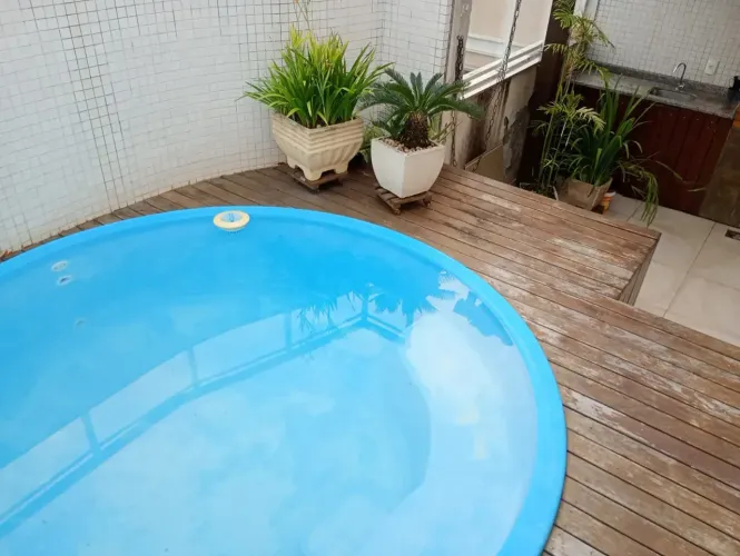 Excelente Cobertura Duplex no Condomínio Chácara Pendotiba em Niterói - RJ