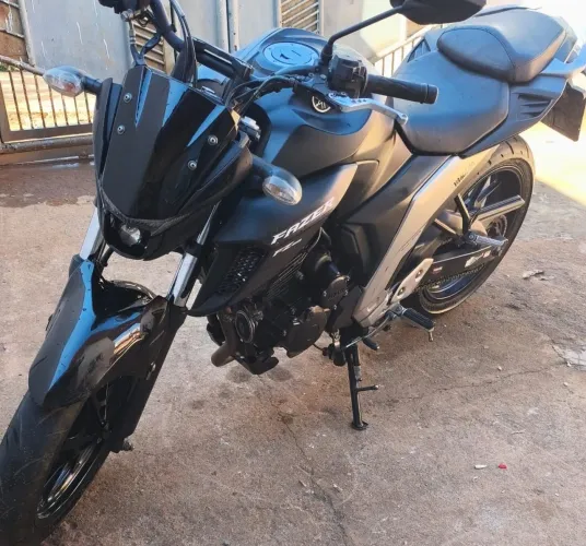 Yamaha FZ25 ABS