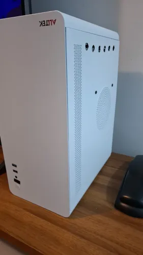 PC Gamer Ryzen 4600g 32gb ram trident