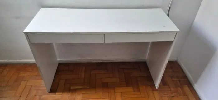 Mesa penteadeira escrivaninha de escritório branca (usada)