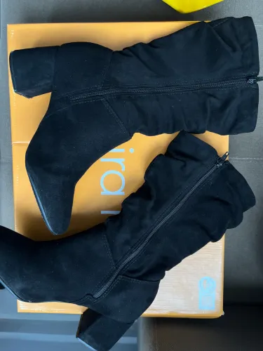Bota cano médio