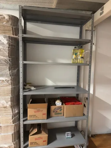 Prateleiras, Estantes de Metal (SEMI-NOVA)