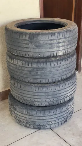 4 PNEUS 215/55 ARO 17