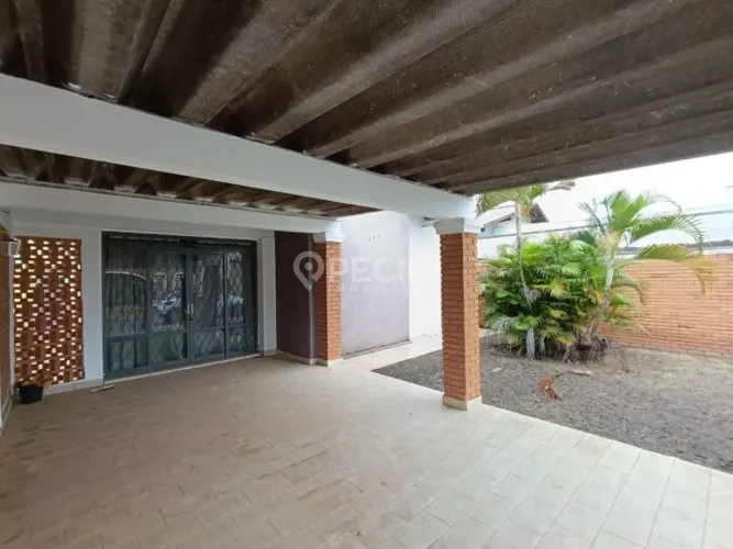 Casa com 3 quartos para venda na Vila Elizabeth (BNH) em Rio Claro.