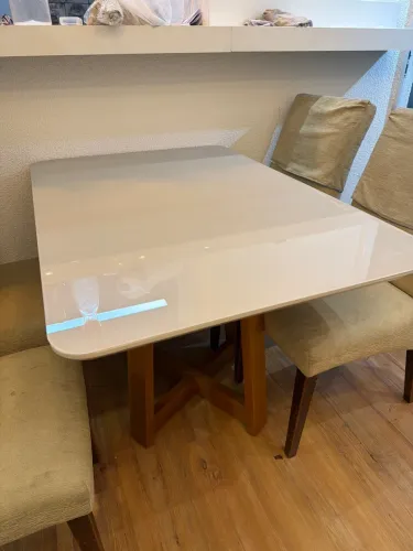 VENDO MESA 4 cadeiras