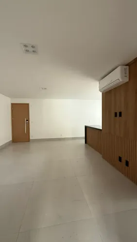 Alugo excelente apto novo 2 quartos suíte 2 vagas cobertas no Funcionários em Belo Horizon