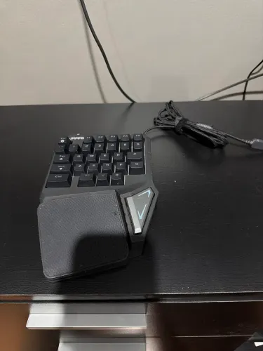 Teclado gamer Warrior - 1 mão