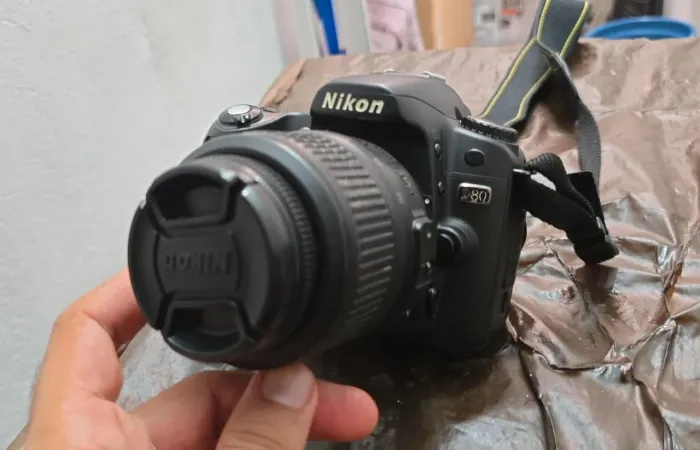 Máquina Fotográfica Nikon D80
