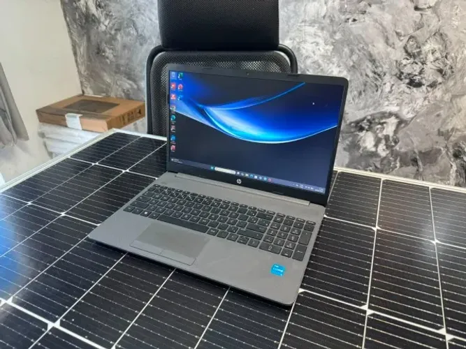 ?Notebook HP Processador: Intel®? Core? i3 - 12° Geração Placa de vídeo: UHD Graphics Me