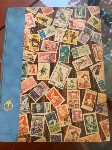 Caderno selos nacionais e internacionais
