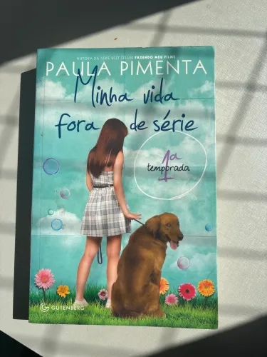 Livro Minha vida fora de série 1° temporada