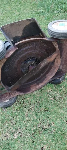 CORTADOR DE GRAMA TRAPP RM-650G - MOTOR BRIGGS & STRATTON 190cc - Gasolina