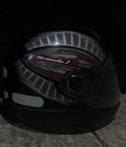 Capacete