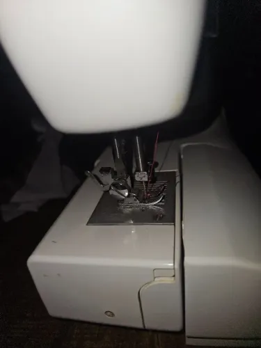 Máquina de costura doméstica Elgin