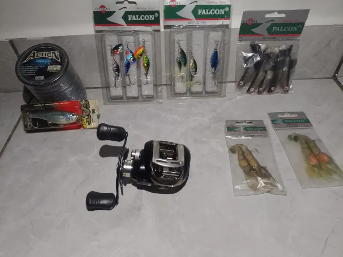 Atenção!!! Promoção acessórios para sua pesca por um precinho bacana bora fechar ?