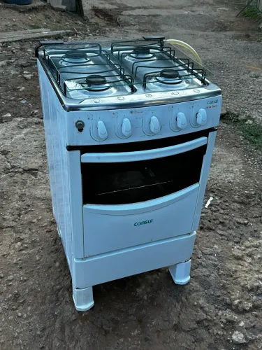Fogão consul quatro bocas com forno funcionando perfeitamente