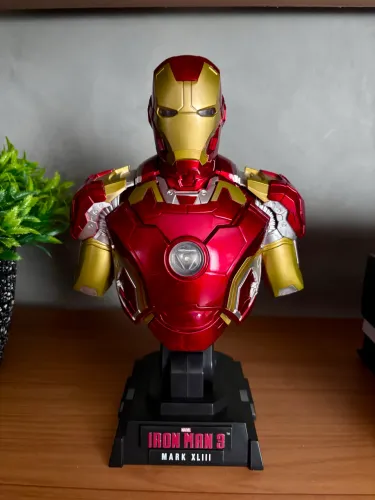 Busto Iron Man Mark XLIII