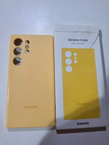 Vendo/Troco Capa Original Galaxy S24 Ultra Amarela silicone