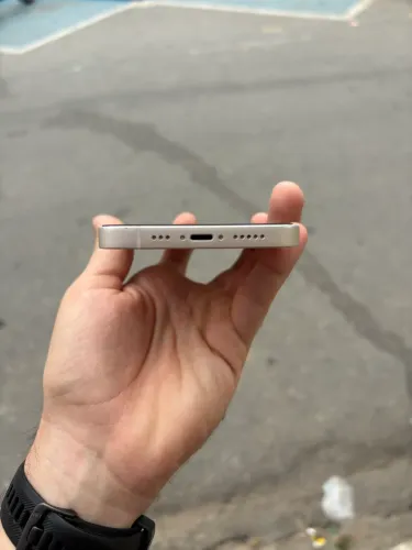 iPhone 13 - 128gb