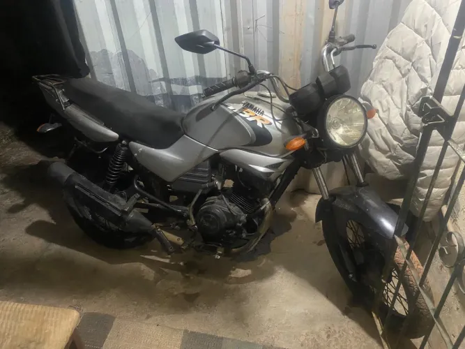 Ybr 125 pego carro na troca